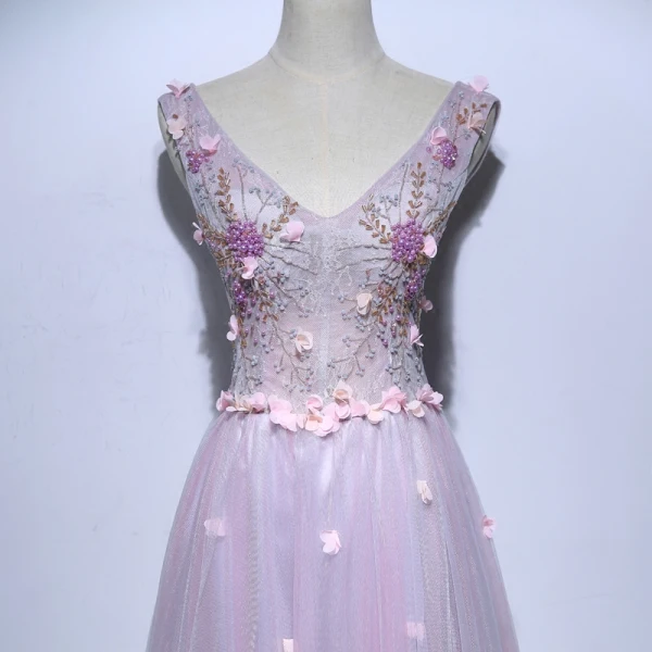 Fine Purple Selskapskjoler 2017 Prinsesse V-Hals Blonder Perle Ryggløse Appliques Beading Håndlaget Aften Formelle Kjoler