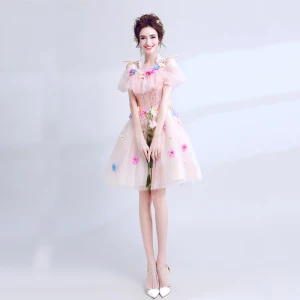Chic Beautiful Candy Pink 2018 Graduation Dresses A Line Princess Summer U Neck Tulle Lace Appliques Backless Beading Homecoming Formal Dresses