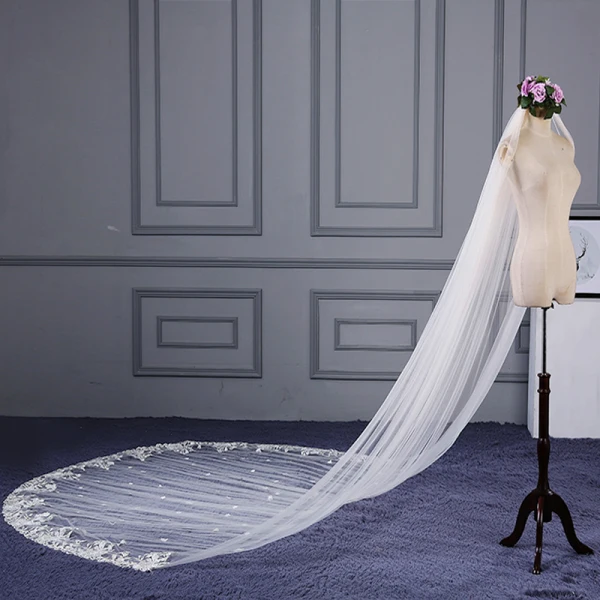 Classique Élégant Blanche Cathedral Train Mariage Tulle En Dentelle Appliques Voile De Mariée 2018