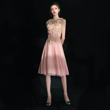 Fée Des Fleurs Perle Rose Courte Robe De Graduation 2018 Princesse U Cou Tulle Appliques Dos Nu Perlage Faux Diamant De Retour Robe De Ceremonie