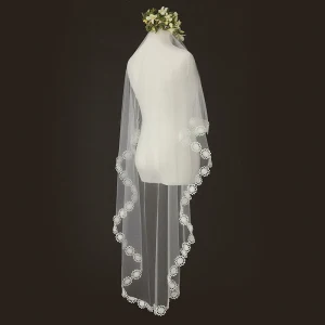 Modest Simple Ivory Chapel Train Lace Tulle Appliques 2 M Wedding Veils 2018