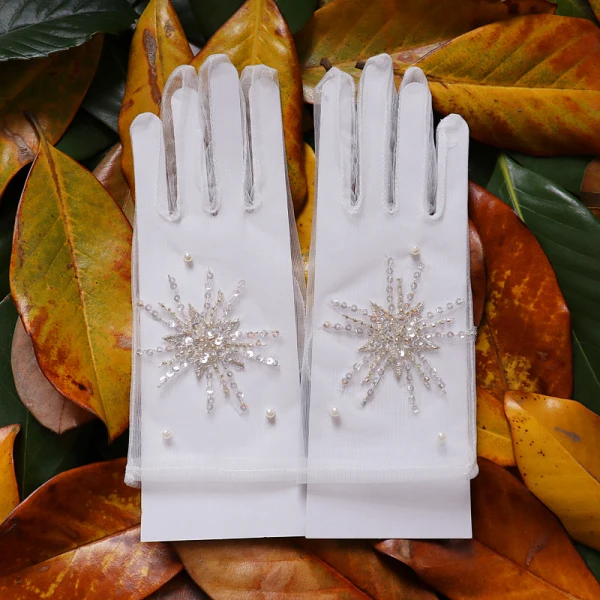 Glamorous Romantic White Bridal Gloves 2020 Tulle Beading Crystal Pearl Rhinestone Prom Wedding Accessories