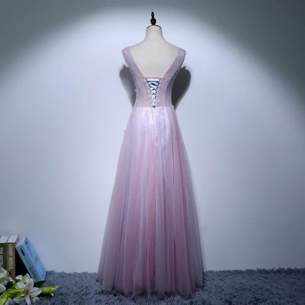 Fine Purple Selskapskjoler 2017 Prinsesse V-Hals Blonder Perle Ryggløse Appliques Beading Håndlaget Aften Formelle Kjoler
