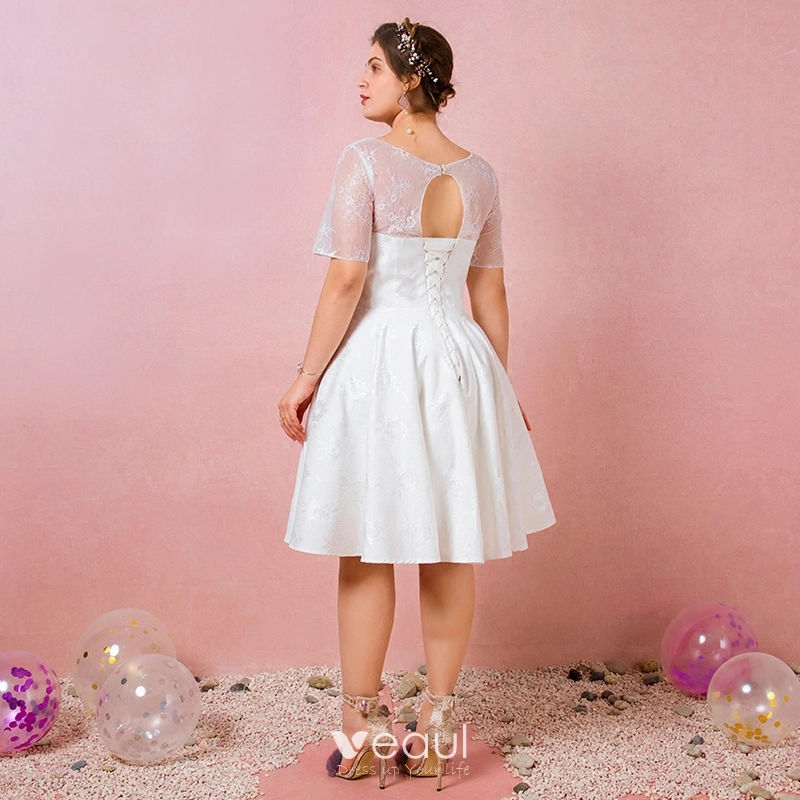 Chic Beautiful White Plus Size Graduation Dresses 2018 A Line Princess U  Neck Backless Beading Embroidered Charmeuse Homecoming Formal Dresses