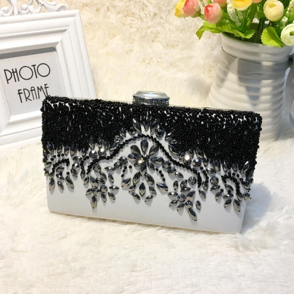 Chic / Beautiful 2017 Black White Leaf Crystal Rhinestone PU Cocktail Party Evening Party Outdoor / Garden Clutch Bags