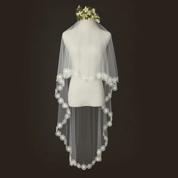 Modest / Simple Ivory Chapel Train Lace Tulle Appliques 2 m Wedding Veils 2018