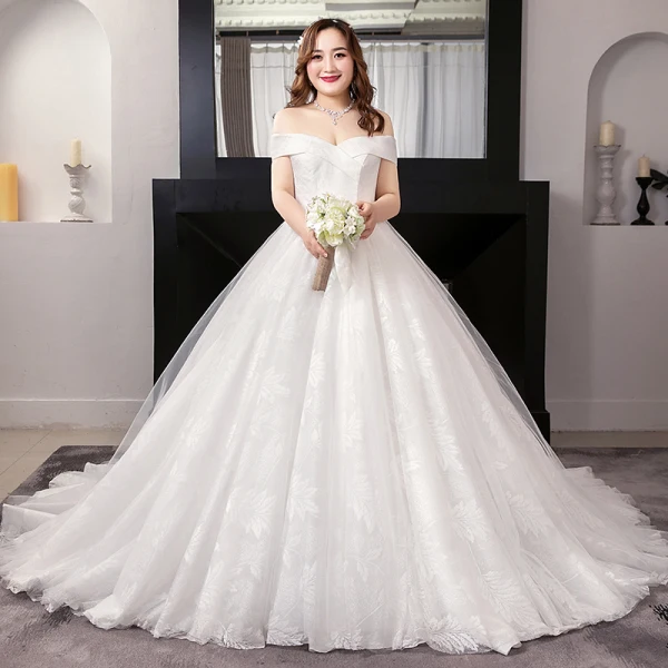 Sexy Blanche Robe Boule Grande Taille Robe De Mariée 2019 En Dentelle Tulle Appliques Dos Nu Bustier Chapel Train Mariage