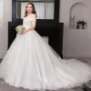 Sexy White Ball Gown Plus Size Wedding Dresses 2019 Lace Tulle Appliques Backless Strapless Chapel Train Wedding