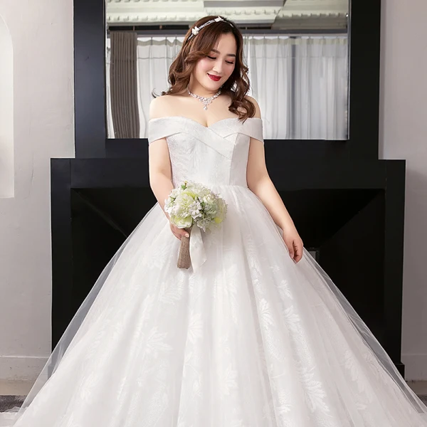 Sexy Blanche Robe Boule Grande Taille Robe De Mariée 2019 En Dentelle Tulle Appliques Dos Nu Bustier Chapel Train Mariage