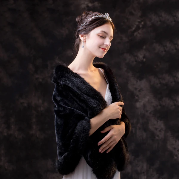 Chic / Beautiful Black shawl 2020 Suede Polyester Shawls Shoulders Winter Wedding Evening Party Prom Sleeveless Accessories
