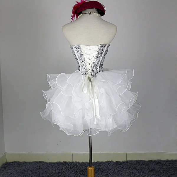 Bling Bling Elfenben Organza Cocktailkjoler 2018 Ballkjole Kjæreste Uten Ermer Ryggløse Rhinestone Korte Gripende Ruffles Formelle Kjoler