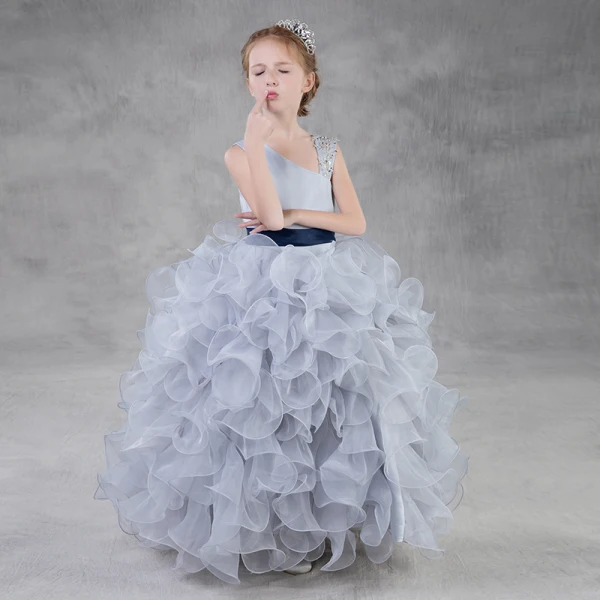 Chic / Beautiful Silver Organza Flower Girl Dresses 2018 Ball Gown Amazing / Unique Shoulders Sleeveless Sequins Beading Sash Floor-Length / Long Cascading Ruffles Wedding Party Dresses