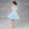 Stylowe / Modne Błękitne Lato Sukienki Dla Dziewczynek 2018 Princessa Wycięciem Bez Rękawów Perła Rhinestone Krótkie Wzburzyć Sukienki Na Wesele