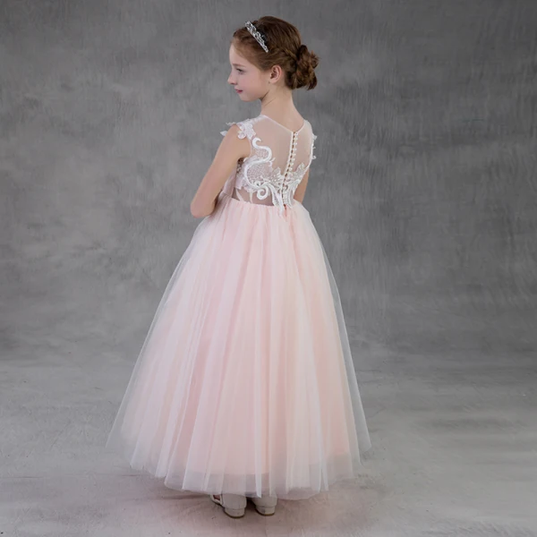 Chic / Beautiful Blushing Pink See-through Flower Girl Dresses 2018 A-Line / Princess Scoop Neck Sleeveless Appliques Lace Floor-Length / Long Ruffle Wedding Party Dresses