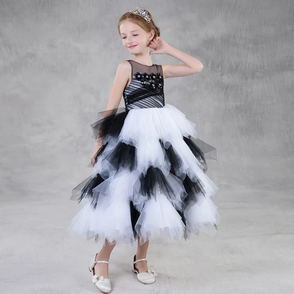 Amazing / Unique Black White See-through Flower Girl Dresses 2018 Ball Gown Scoop Neck Sleeveless Appliques Flower Tea-length Cascading Ruffles Wedding Party Dresses