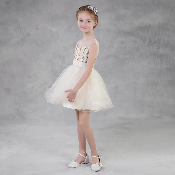 Modern / Fashion Champagne See-through Summer Flower Girl Dresses 2018 A-Line / Princess Square Neckline Sleeveless Sequins Sash Short Ruffle Backless Wedding Party Dresses