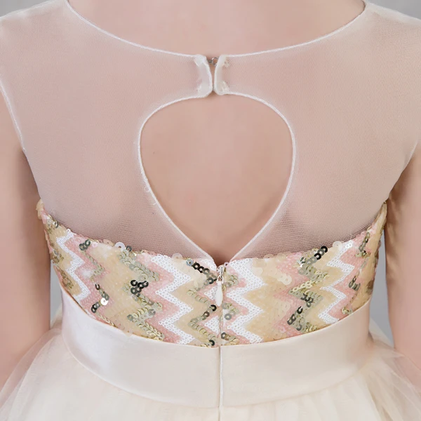 Modern / Fashion Champagne See-through Summer Flower Girl Dresses 2018 A-Line / Princess Square Neckline Sleeveless Sequins Sash Short Ruffle Backless Wedding Party Dresses