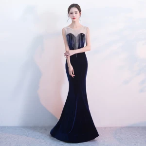 Élégant Bleu Marine Robe De Soirée 2017 Trompette Sirène Encolure Dégagée Sans Manches Perlage Gland Longue Dos Nu Percé Robe De Ceremonie
