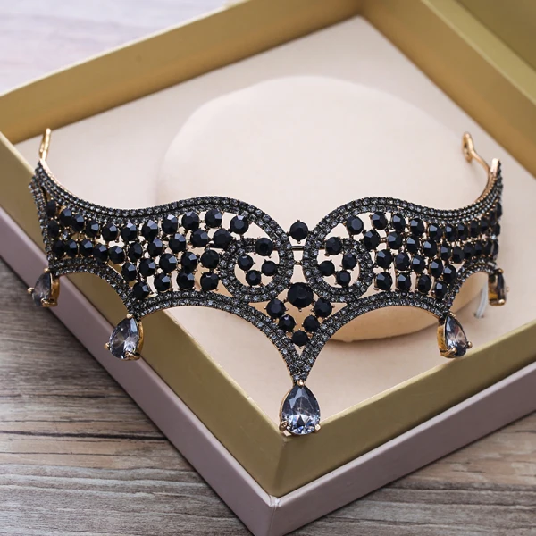 Vintage Barokowy Czarne Rhinestone Tiara 2018 Metal Ślub Akcesoria