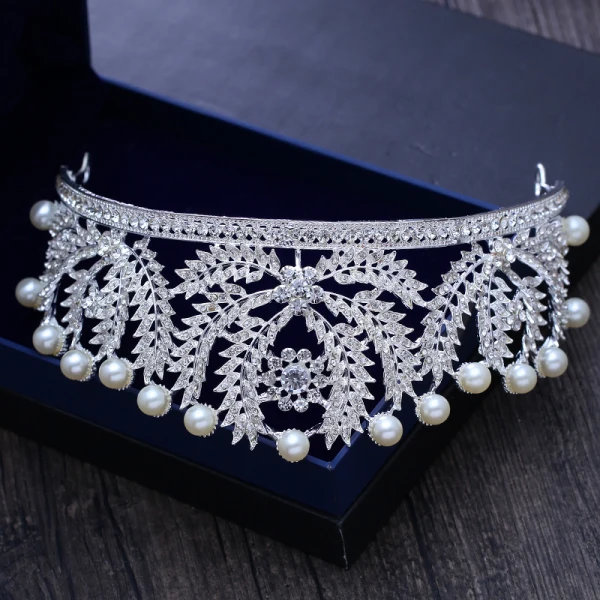 Fine Sølv Perle Rhinestone Tiara 2018 Metall Bryllup Tilbehør