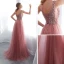 Luxus / Herrlich Rosa Abendkleider 2018 A Linie V-Ausschnitt Ärmellos Perle Strass Pailletten Gespaltete Front Sweep / Pinsel Zug Rüschen Rückenfreies Festliche Kleider