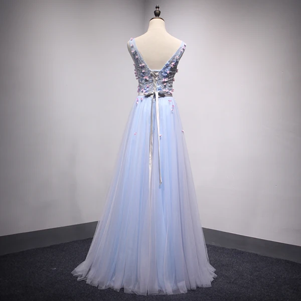 Chic / Beautiful Sky Blue Evening Dresses  2018 A-Line / Princess V-Neck Sleeveless Appliques Flower Sash Floor-Length / Long Ruffle Backless Formal Dresses