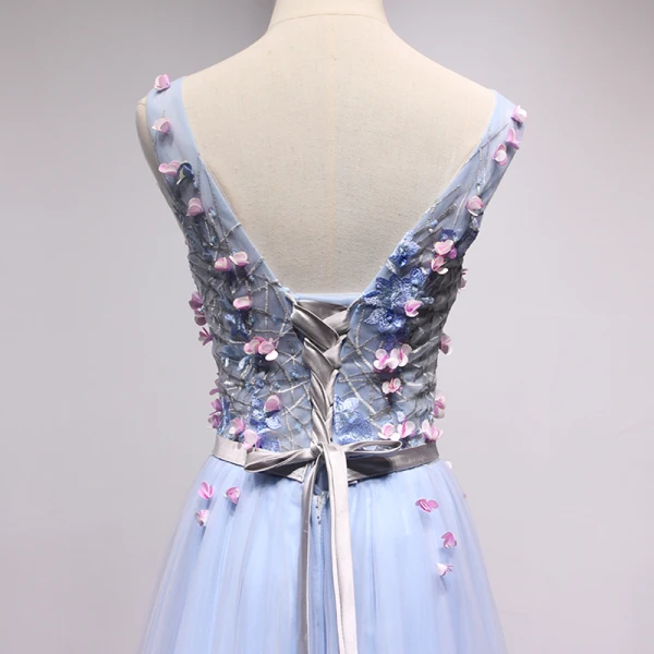 Chic / Beautiful Sky Blue Evening Dresses  2018 A-Line / Princess V-Neck Sleeveless Appliques Flower Sash Floor-Length / Long Ruffle Backless Formal Dresses