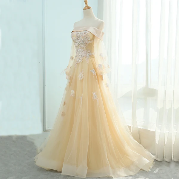 Elegante Champagner Abendkleider 2018 A Linie Off Shoulder Lange Ärmel Applikationen Spitze Sweep / Pinsel Zug Rüschen Rückenfreies Festliche Kleider