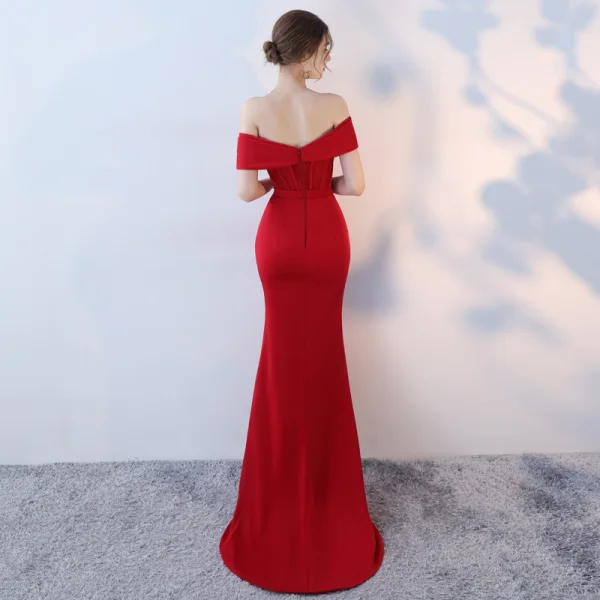 Elegante Burgunderrot Abendkleider 2018 Mermaid Off Shoulder Kurze Ärmel Perle Kristall Perlenstickerei Stoffgürtel Gespaltete Front Sweep / Pinsel Zug Rückenfreies Festliche Kleider