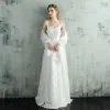 Chic / Beautiful Beach White Wedding Dresses 2017 A-Line / Princess V-Neck Sleeveless Strapless Appliques Lace Floor-Length / Long Ruffle Backless