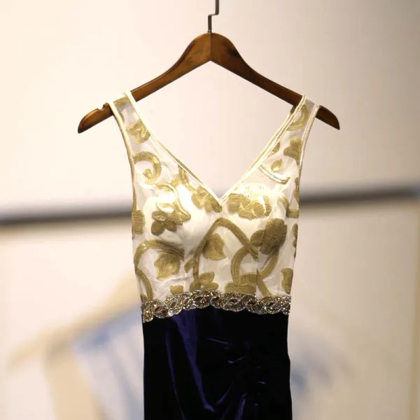 Sexy Royal Blue See-through Suede Evening Dresses 2018 Trumpet / Mermaid V-Neck Sleeveless Gold Sequins Rhinestone Floor-Length / Long Backless Formal Dresses