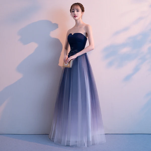 Élégant Bleu Marine Dégradé De Couleur Blanche Robe De Soirée 2018 Princesse Bustier Sans Manches Appliques En Dentelle Perlage Longue Volants Dos Nu Robe De Ceremonie