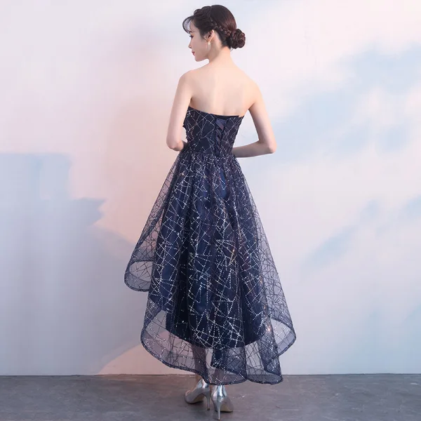 Bling Bling Marineblau Cocktailkleider 2018 A Linie Bandeau Ärmellos Glanz Pailletten Kristall Strass Asymmetrisch Rüschen Rückenfreies Festliche Kleider
