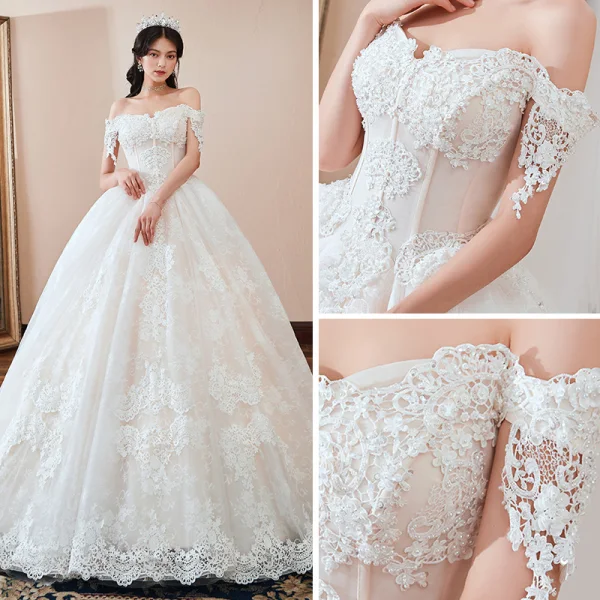 Chic / Belle Champagne Robe De Mariée 2018 Robe Boule De l'épaule Manches Courtes Dos Nu Appliques En Dentelle Perle Paillettes Chapel Train Volants