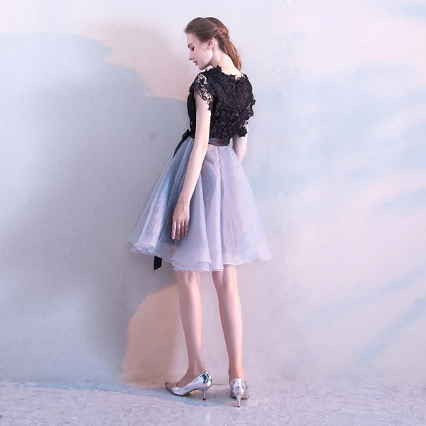 Modern / Fashion Black Homecoming Graduation Dresses 2017 A-Line / Princess Scoop Neck Short Sleeve Sash Short Ruffle Formal Dresses