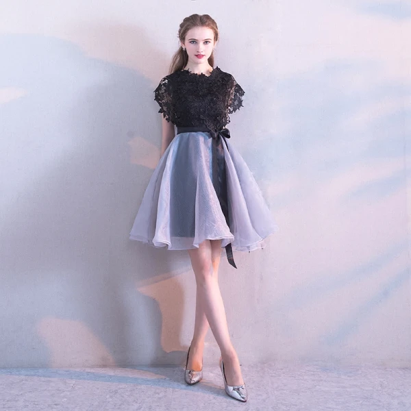 Modern / Fashion Black Homecoming Graduation Dresses 2017 A-Line / Princess Scoop Neck Short Sleeve Sash Short Ruffle Formal Dresses