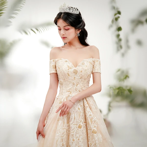 Chic / Beautiful Champagne Wedding Dresses 2018 A-Line / Princess Off-The-Shoulder Short Sleeve Backless Appliques Lace Pearl Beading Royal Train Ruffle