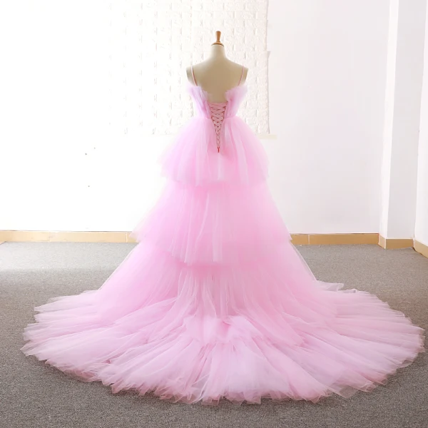 Unique Haute Basse Rose Bonbon Robe De Soirée 2018 Princesse Bretelles Spaghetti Sans Manches Asymétrique Volants Dos Nu Robe De Ceremonie
