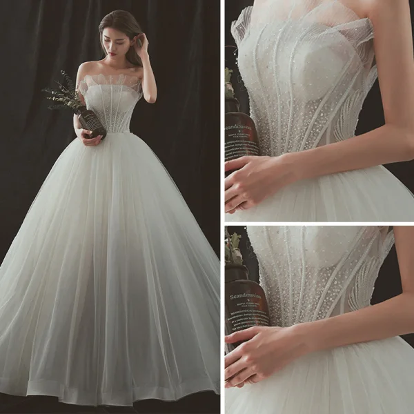 Unique Ivory / Creme Farbverlauf Grau Brautkleider 2018 Ballkleid Bandeau Ärmellos Rückenfreies Perle Lange Rüschen