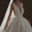 Sexy Ivoire Robe De Mariée 2018 Robe Boule V-Cou Sans Manches Dos Nu Cathedral Train Volants