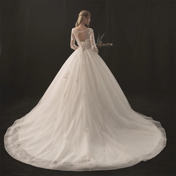 Chic / Belle Blanche Robe De Mariée 2018 Empire Encolure Dégagée 3/4 Manches Dos Nu Appliques Percé En Dentelle Paillettes Perlage Cathedral Train Volants
