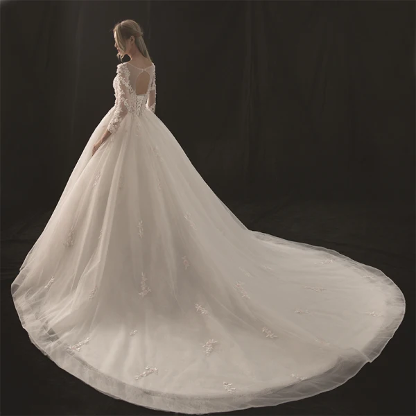 Chic / Belle Blanche Robe De Mariée 2018 Empire Encolure Dégagée 3/4 Manches Dos Nu Appliques Percé En Dentelle Paillettes Perlage Cathedral Train Volants