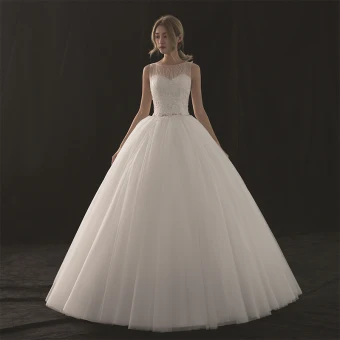 Chic Belle Blanche Robe De Mariée 2018 Robe Boule Transparentes Encolure Dégagée Sans Manches Appliques En Dentelle Paillettes Perlage Longue Volants