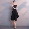 Najpiękniejsze / Ekskluzywne Czarne Homecoming Sukienki Na Studniówke 2018 Princessa Przy Ramieniu Kótkie Rękawy Asymetryczny Wzburzyć Bez Pleców Sukienki Wizytowe