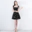 Chic / Belle Noire de retour Robe De Graduation 2018 Princesse épaules Sans Manches Étoile Paillettes Courte Volants Dos Nu Robe De Ceremonie