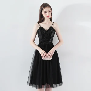 Simple Noire Robe De Fete 2018 Princesse Bretelles Spaghetti Sans Manches Dos Nu Paillettes Mi Longues Volants Robe De Ceremonie