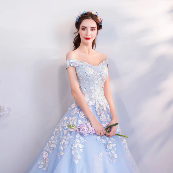 Chic / Belle Bleu Ciel Robe De Bal 2018 Princesse De l'épaule Manches Courtes Appliques En Dentelle Paillettes Perle Cristal Chapel Train Volants Dos Nu Robe De Ceremonie