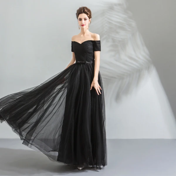 Schlicht Schwarz Abendkleider 2018 A Linie Off Shoulder Ärmellos Schleife Stoffgürtel Lange Rüschen Rückenfreies Festliche Kleider