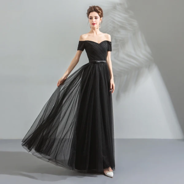 Schlicht Schwarz Abendkleider 2018 A Linie Off Shoulder Ärmellos Schleife Stoffgürtel Lange Rüschen Rückenfreies Festliche Kleider