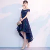 Piękne Granatowe Sukienki Koktajlowe 2018 Princessa Przy Ramieniu Kótkie Rękawy Aplikacje Z Koronki Asymetryczny Wzburzyć Bez Pleców Sukienki Wizytowe